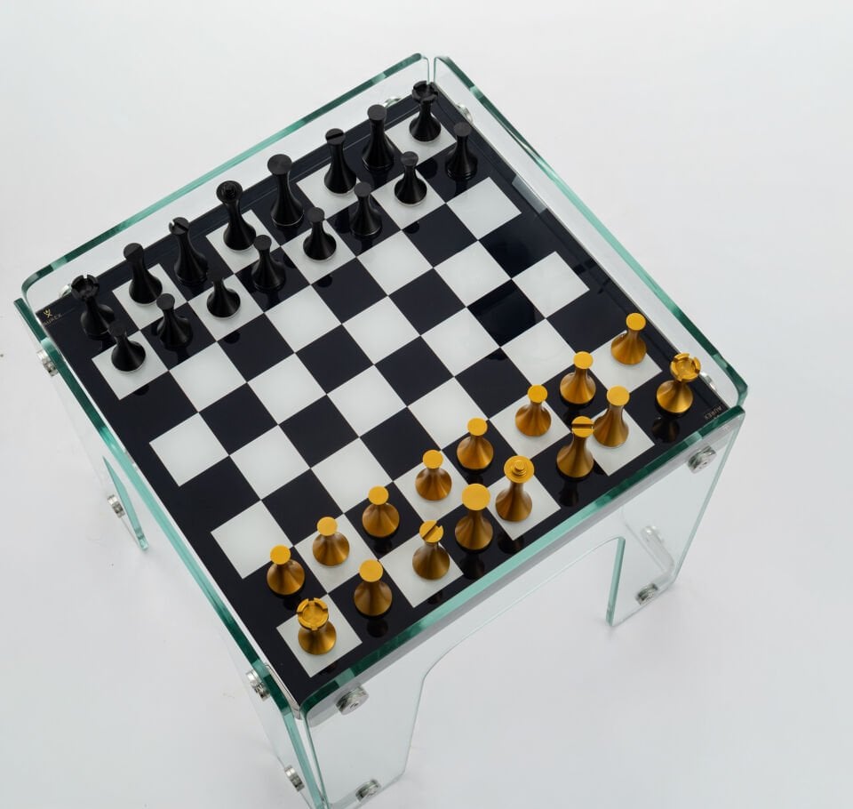 Aurex Reflect Chess –  Cam Lüks Satranç Masası - El Yapımı Koleksiyon Ürünü