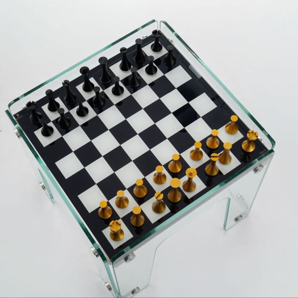 Aurex Reflect Chess –  Cam Lüks Satranç Masası - El Yapımı Koleksiyon Ürünü