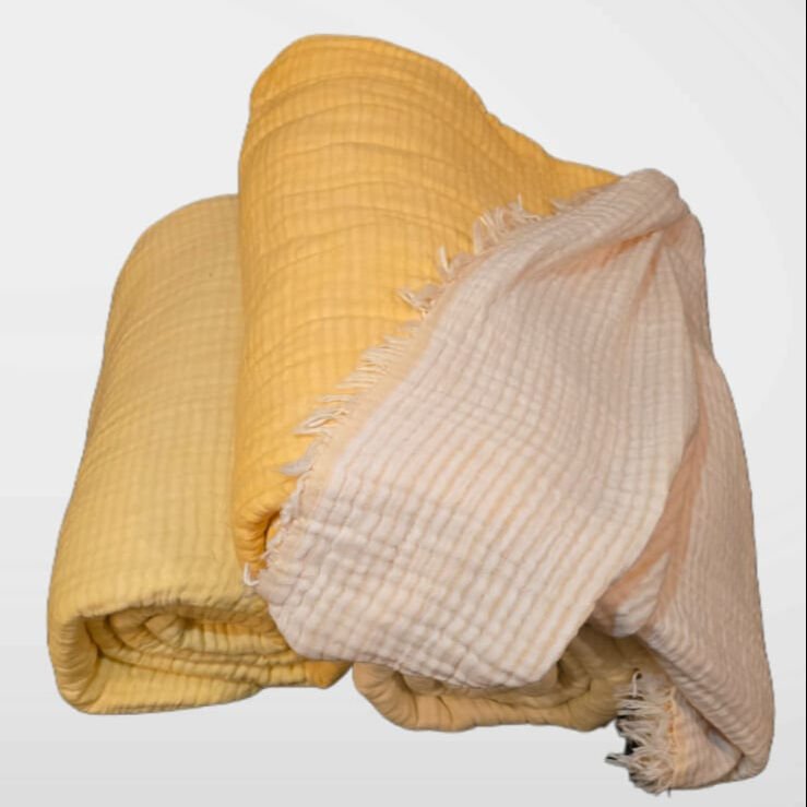 Doğal Bir Huzur Alanı- Fiya Çift Katlı Müslin Yatak Örtüsü   “Yatak odanızı doğanın huzuruyla buluşturun”